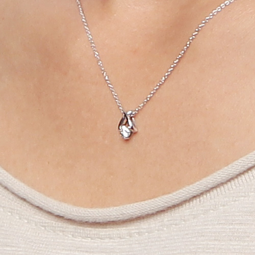 K10WGダイヤモンドペンダント