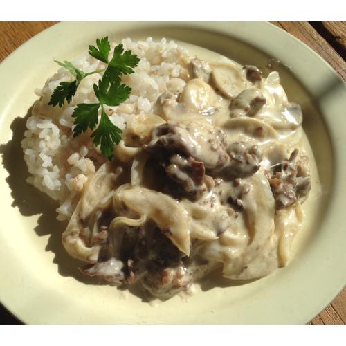 ＜堀川亭＞鹿児島県産黒毛和牛切り落とし 1kg