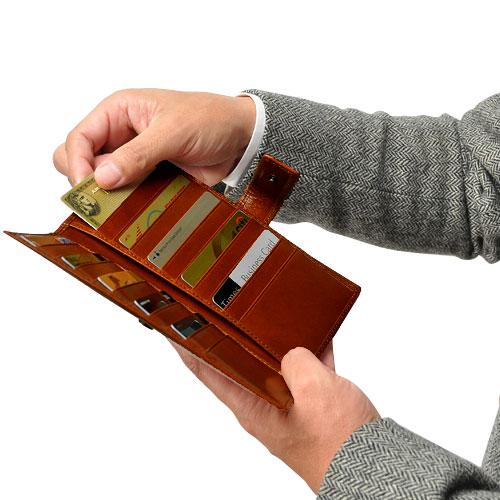 ＜ミラグロ＞３０枚カード収納財布