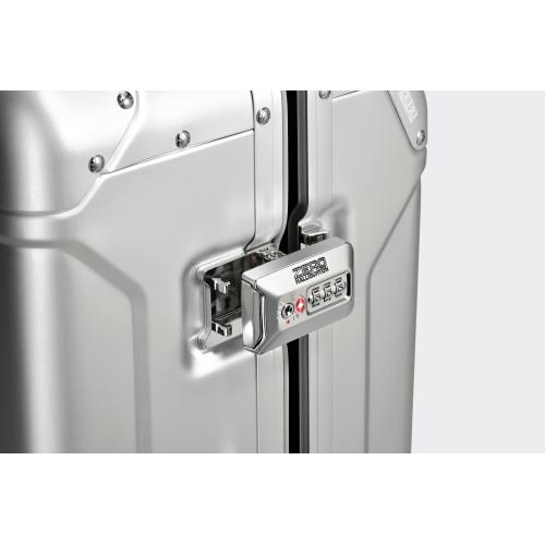 【SALE】＜ZERO HALLIBURTON＞GeoⅢハードトローリー31L94253