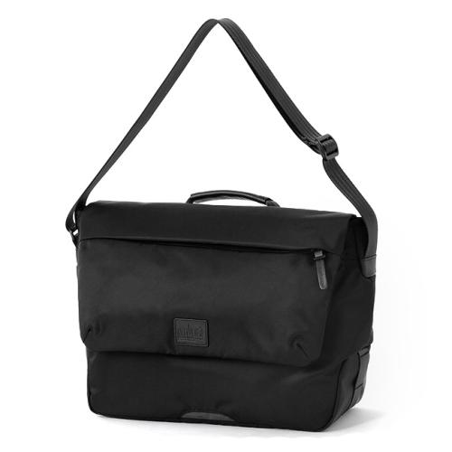 ＜Manhattan Portage BLACKLABEL＞SPRUCE STREET SHOULDER BAG