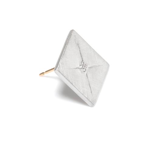 ＜HASUNA＞Magnet ピアス シルバー