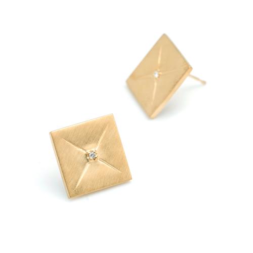 ＜HASUNA＞Magnet ピアス ゴールド