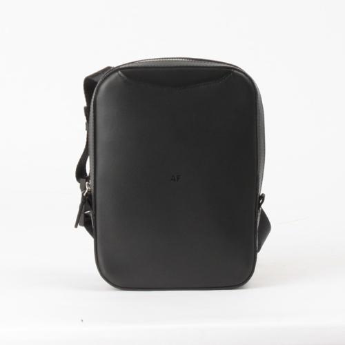 【アウトレット特別価格】＜Airfreak＞エアフリーク 縦ショルダーバック AF05