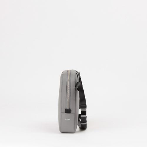 【アウトレット特別価格】＜Airfreak＞エアフリーク 縦ショルダーバック AF05