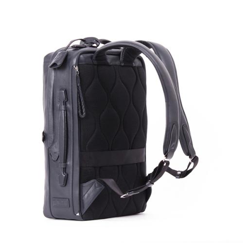 ＜PID＞エクリール 撥水レザースクエアリュック PAZ102