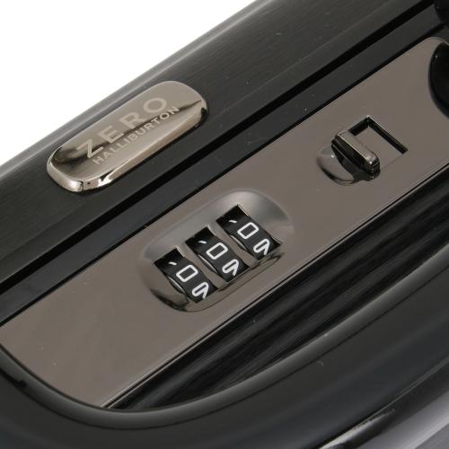 ＜ZERO HALLIBURTON＞PURSUIT ALUMINUM 94213 アタッシェケース