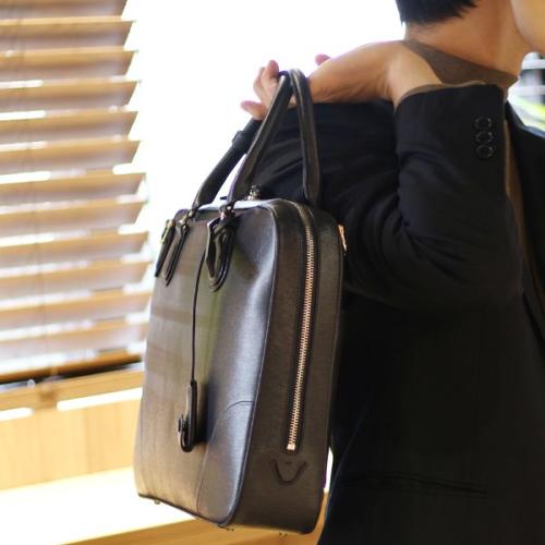 ＜PID＞クロッシュシリーズ ブリーフケース PAY101