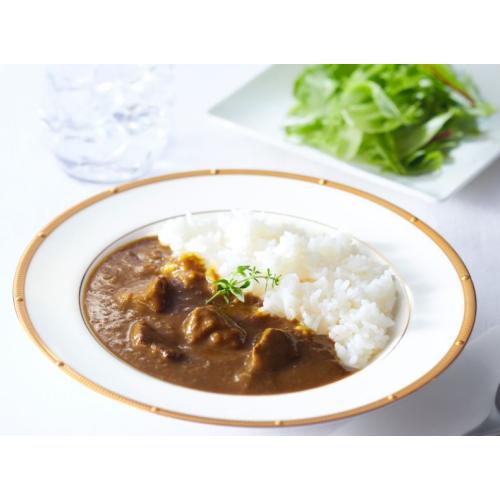 ＜ANA　FINDELISH＞ANA機内食担当のシェフ監修オリジナルカレーセット（ビーフ2個・チキン2個・ポーク2個）