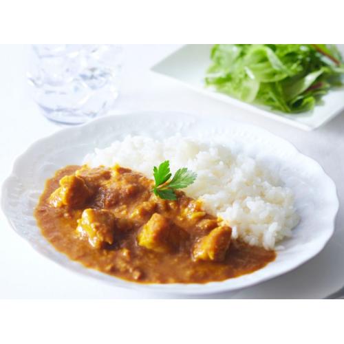 ＜ANA　FINDELISH＞ANA機内食担当のシェフ監修オリジナルカレーセット（ビーフ2個・チキン2個・ポーク2個）