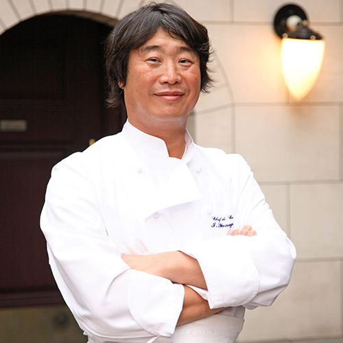 青山「ランス・ヤナギダテ」 レストランのケーキセット