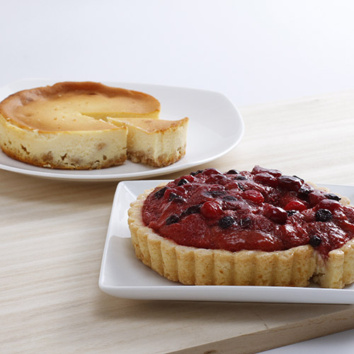「乳蔵」ベイクドチーズケーキとタルトセット