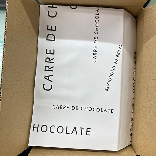 カレ・ド・ブルー（青いチョコレート）