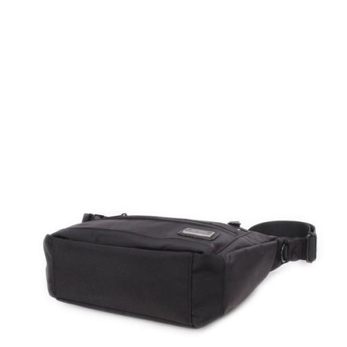 ＜AVIREX＞SOLIDシリーズ ショルダーバック AX2052