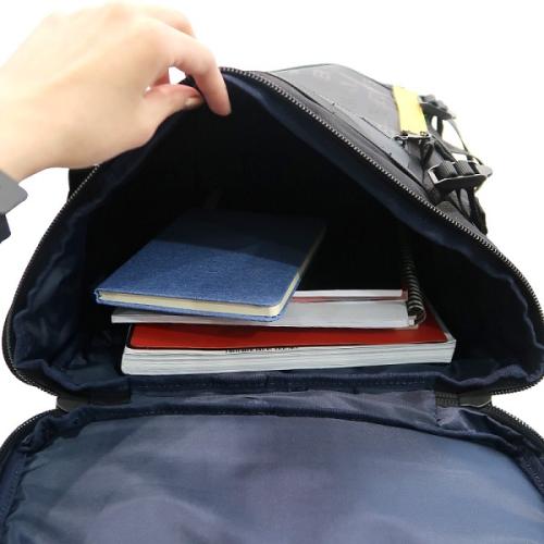 ＜AVIREX＞SUPERHORNETシリーズ スクエアリュック AVX593