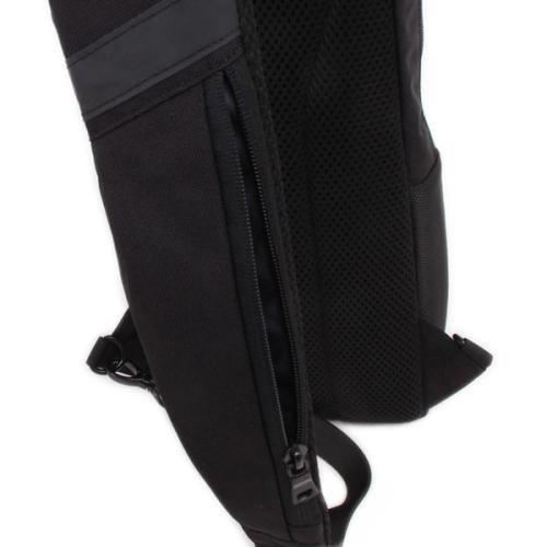 ＜AVIREX＞SUPER HORNETシリーズ ボディバックL AVX601