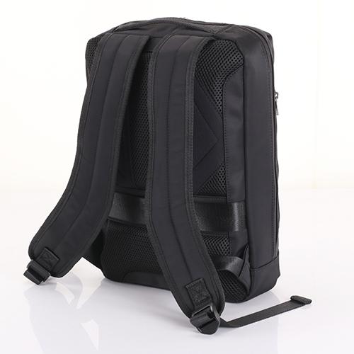 ＜グランプラス＞薄マチ ビジネスリュック A4対応