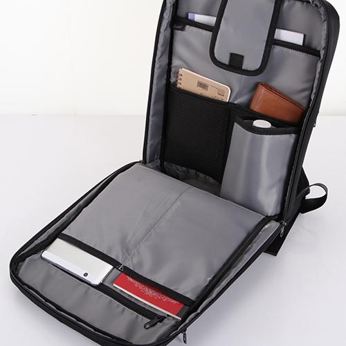 ＜グランプラス＞薄マチ ビジネスリュック B4対応