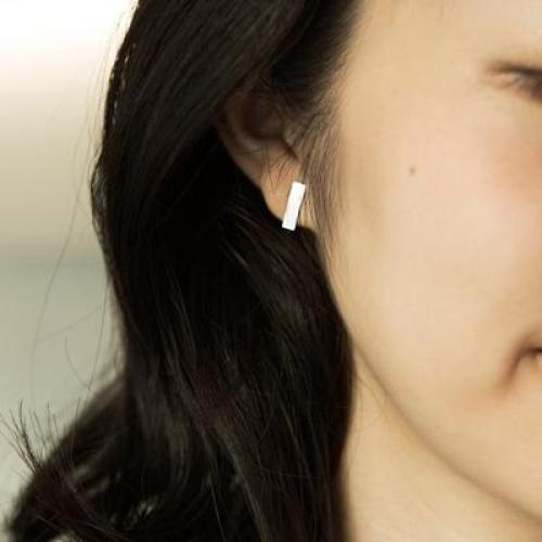 ＜HASUNA＞Letter ピアス（片耳）