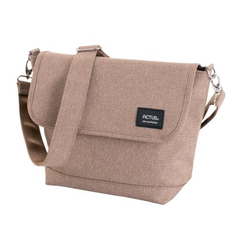 ＜ACTUS＞カジュアル フラップショルダー Mサイズ