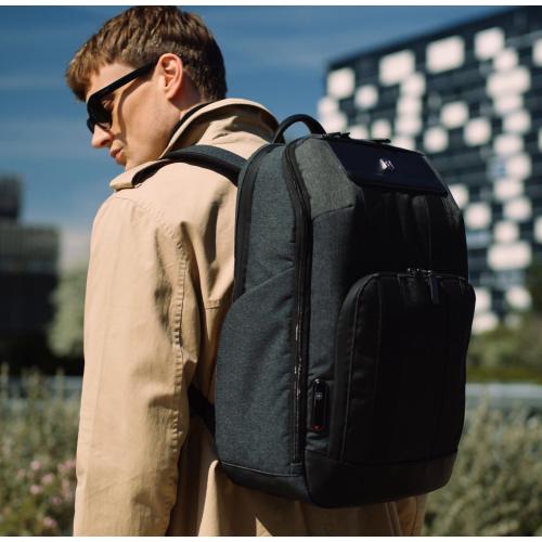 ＜ビクトリノックス＞アーキテクチャーアーバン2.0 デラックス バックパック