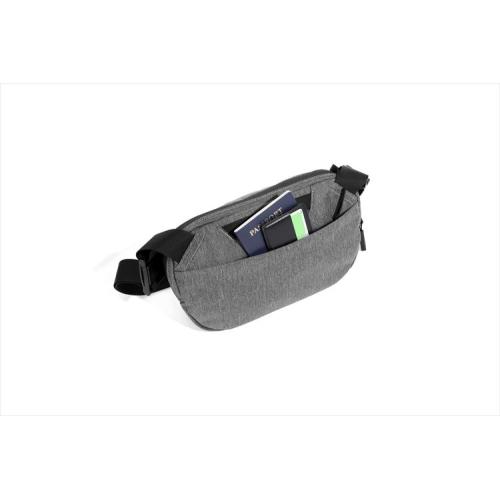 ＜Aer＞DAY SLING 3 ショルダーバッグ