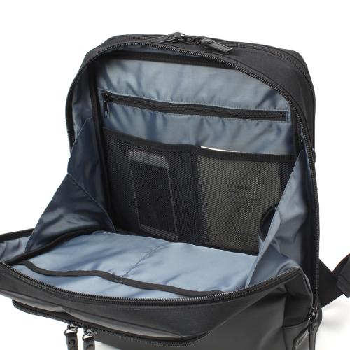 ＜BERMAS＞BAUER GEHEN リュックM No.60385