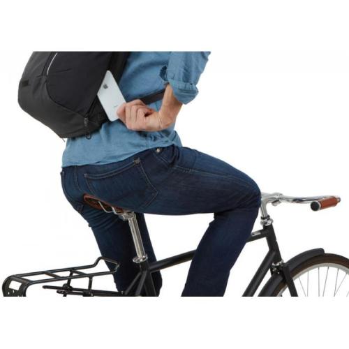 ＜THULE＞パラマウント コミューター 27L BK 3204731