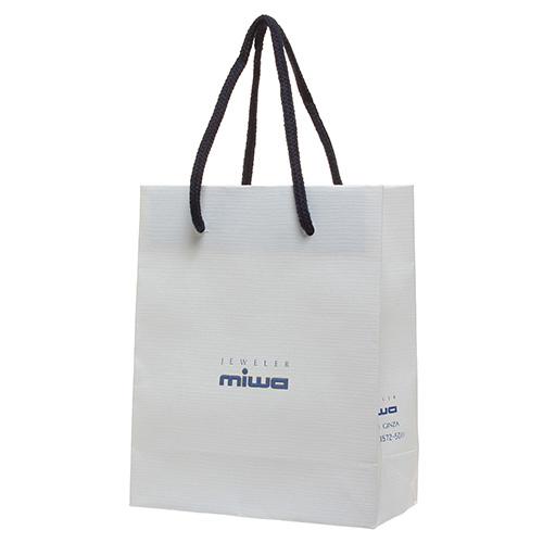 ＜ミワ＞クロチョウパールピアス