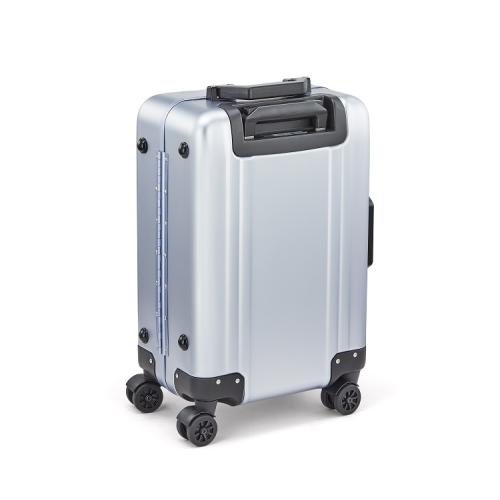 ＜ZERO HALLIBURTON＞クラシックアルミ2.0　31L／ポリッシュブルー【圧縮袋ペタコ付き】