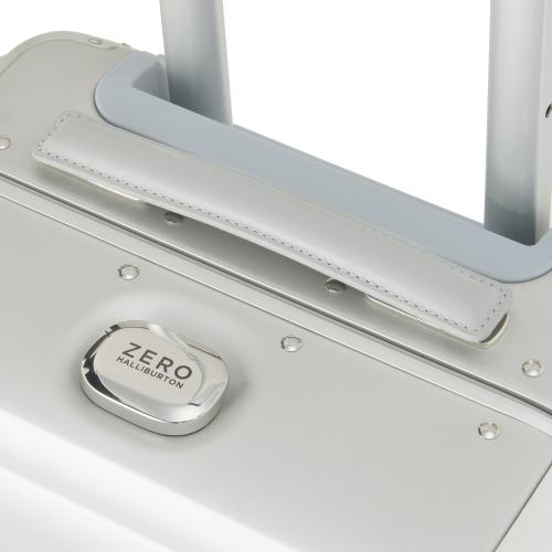 ＜ZERO HALLIBURTON＞PURSUIT ALUMINUM 94221 ハードトロリー【圧縮袋ペタコ付き】