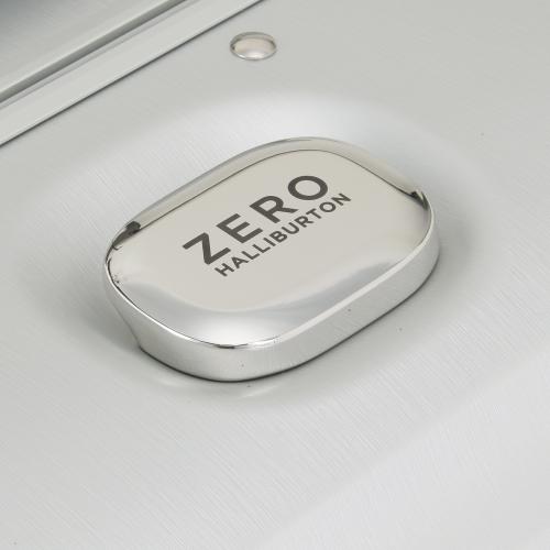 ＜ZERO HALLIBURTON＞PURSUIT ALUMINUM 94227 ハードトロリー【圧縮袋ペタコ付き】