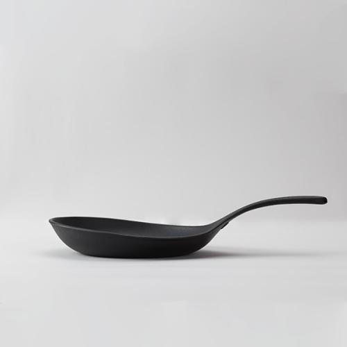 【日用雑貨】＜岩鋳＞南部鉄器　オムレット