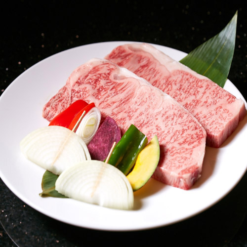 ＜もとぶ牧場＞もとぶ牛ロースステーキ・モモスライスセット