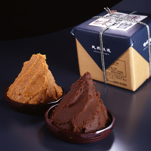 ＜石井味噌＞プレミアム三年熟成味噌と三年蔵赤味噌・白味噌樽詰合せ
