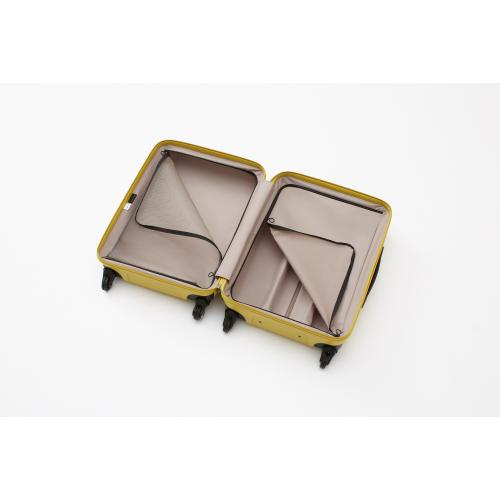 ＜プロテカ＞コーリー02272スーツケース49リットル