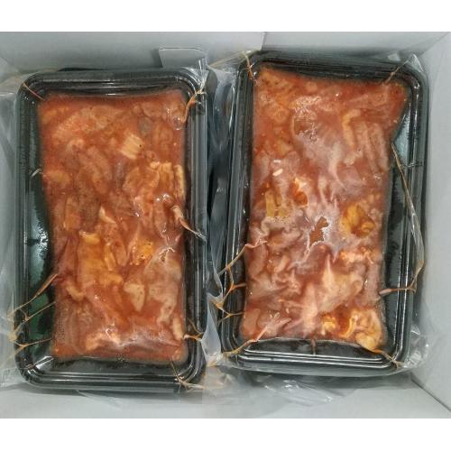 ＜米沢牛卸 肉の上杉＞国産豚のピリ辛ホルモン4パック