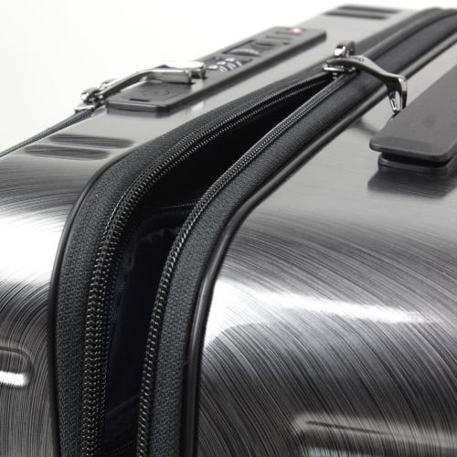 ＜BERMAS＞INTER CITY フロントオープン スクエア 4輪 33L No.60523