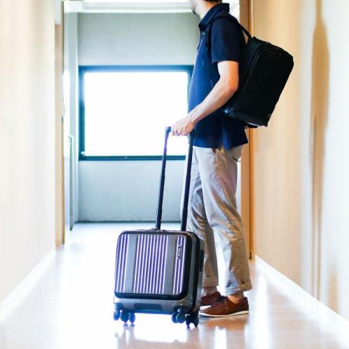 ＜BERMAS＞INTER CITY フロントオープン スクエア 4輪 33L No.60523