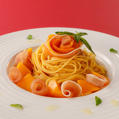 MAGRI　宮崎県産シャトーマンゴー2L2玉【受注締め切り日：2026/7/10】