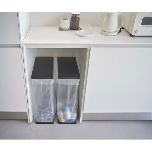 ＜山崎実業＞スリム蓋付き分別ゴミ袋ホルダー　タワー　45L　2個組