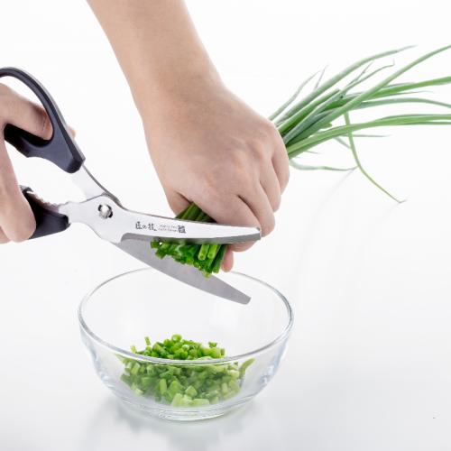 【日用雑貨】＜匠の技＞ステンレス製　引き切り型キッチンハサミ