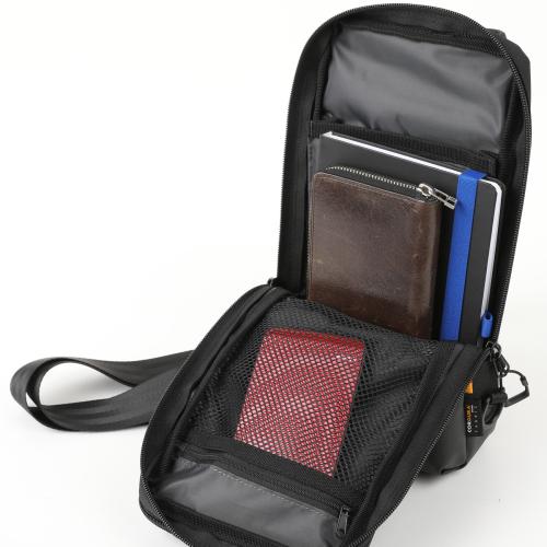 ＜BERMAS＞BAUER GEHEN  クロスボディバッグ No.60622