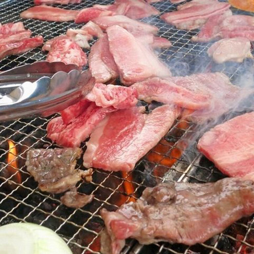 ★肉好きのための専門店★＜米沢牛卸 肉の上杉＞バーベキューセット1kg