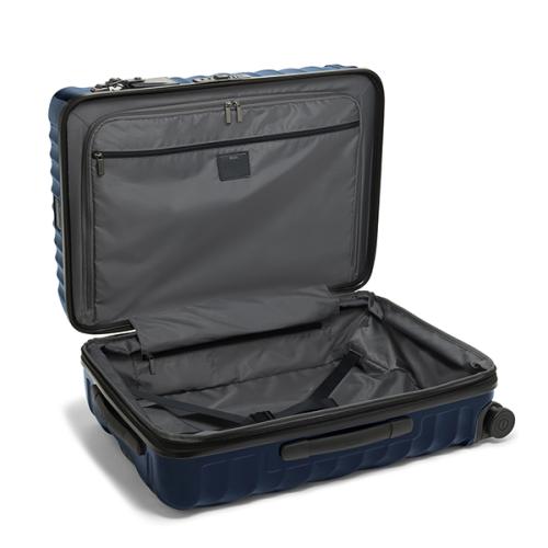 ＜TUMI＞ショート・トリップ・エクスパンダブル・4ウィール・パッキングケース