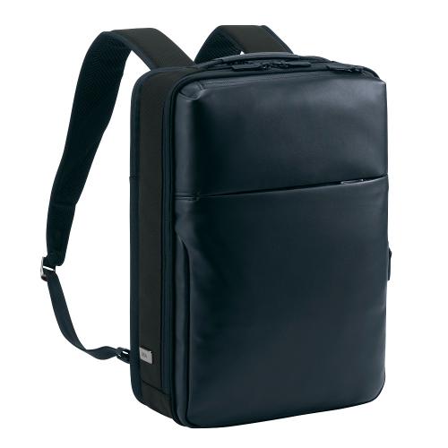 ビジネスバッグは軽量がトレンド。