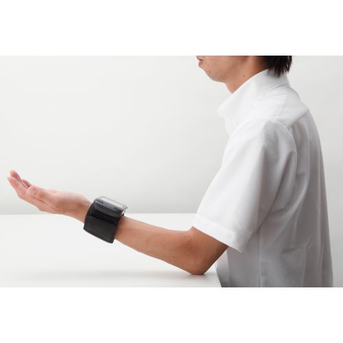 ＜オムロン＞手首式血圧計 HEM-6232T