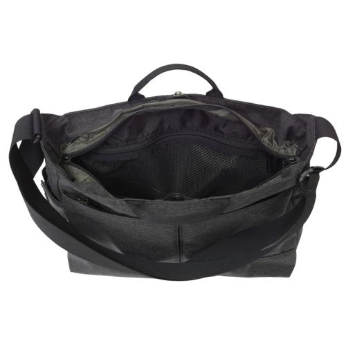 ＜MANHATTAN PASSAGE＞スタイリッシュA4ショルダーバッグ“コミューター” #2506