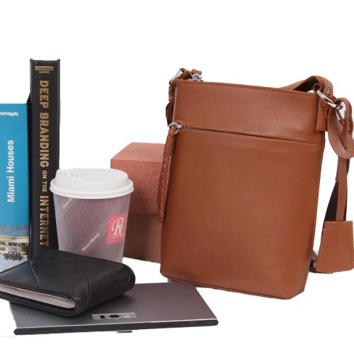 ＜PID＞撥水レザーミニショルダー PAZ107