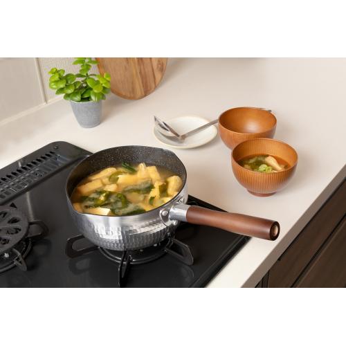 【日用雑貨】＜ベストコ＞好味槌目アルミ製ダイヤモンドマーブルＩＨゆきひら鍋18cm